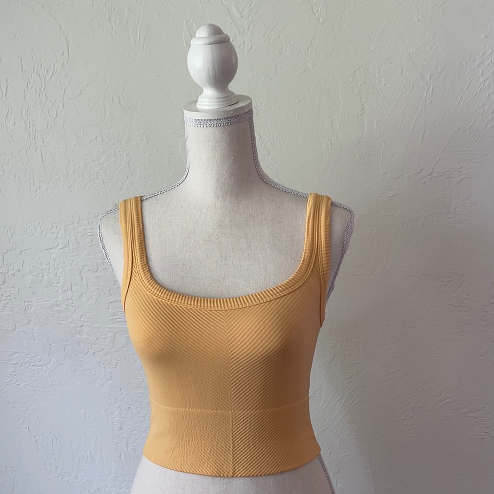 Influencer approved sports bra/crop top
